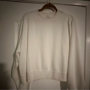 NIKE OVERSIZED CREW NECK